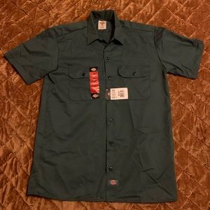 Dickies green short sleeve button down shirt brand new